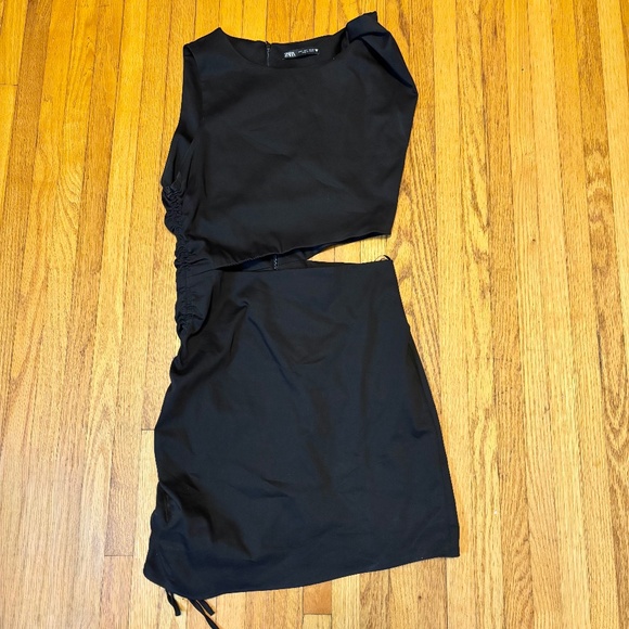 Zara Asymmetrical Cut Out Waist Ruched Gathered Side Mini Dress Black Womens S - Picture 1 of 3